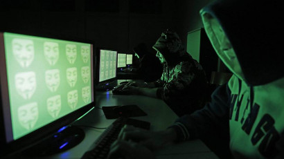 Как граждане помогают хакерам себя грабить