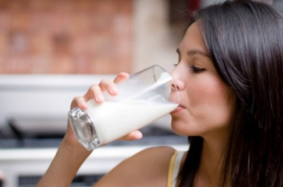 Արդյո՞ք մեկ բաժակ կաթը նպաստում է քնելուն