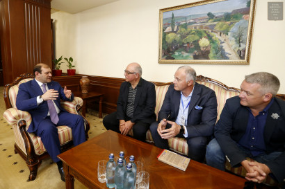 Քաղաքապետ Տարոն Մարգարյանը հանդիպել է GALLUP International ասոցիացիայի նախագահ Կանչո Ստոյչևի հետ