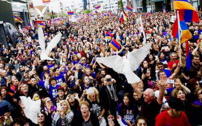 Кадры армянской революции и геноцид армян