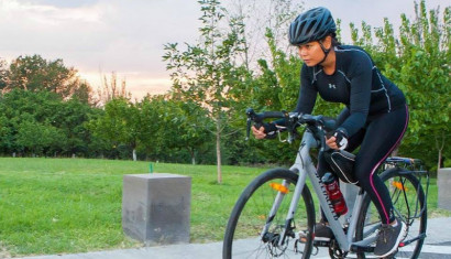 Լևոն Արոնյանի կինը հեծանիվով 1800 կմ կանցնի` Թուրքիայի և Իրանի միջով գալով Հայաստան