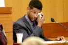 Հայտնի R&B կատարող Usher-ը դատարանում լսելով իր վատ հայր լինելու մասին հուզվել է (Տեսանյութ)