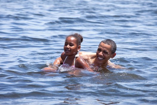 2010-ի օգոստոսի 10. Օբաման և իր դուստրը Ֆլորիդայում: