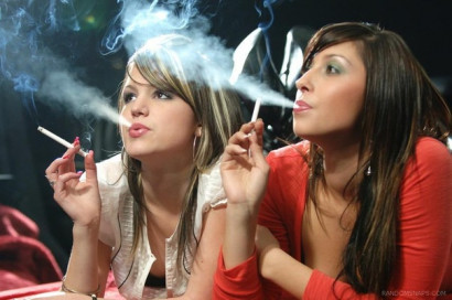 Նոր օրենքով ծխող-խմող կանայք կզրկվեն մայրանալու իրավունքից