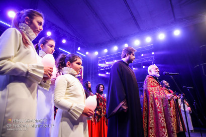 Տոնածիսական համերգային ծրագիր՝ Ազատության հրապարակում. «Սուրբ ծնունդը՝ Երևանում»