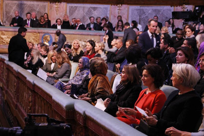 Փարիզյան այցը եզրափակվել է Վերսալի պալատում Վիեննայի ֆիլհարմոնիկ նվագախմբի համերգով, որին ներկա էր ՀՀ վարչապետի պաշտոնակատարի տիկին Աննա Հակոբյանը