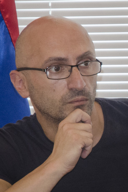 Հայաստանից արտագաղթի պատճառներից մեկը նվաստացումից խուսափելն է. Կարեն Վարդանյան