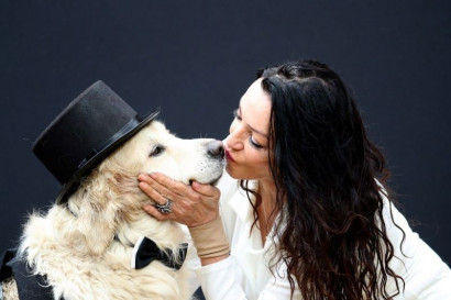 220 անհաջող ժամադրություններից հետո գեղեցկուհին որոշել ամուսնանալ շան հետ․ լուսանկարներ