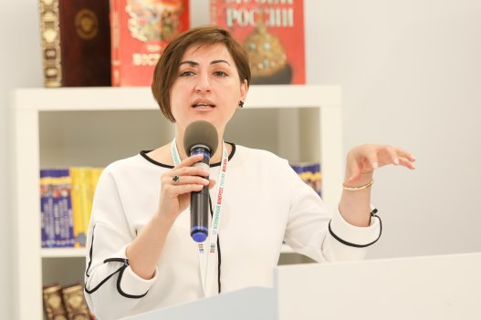 Հայաստանի ազգային գրադարանի տնօրեն Աննա Չուլյան