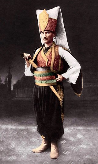 Երիտասարդ Մուսթաֆա Քեմալ Աթաթուրքը ենիչերական համազգեստով: